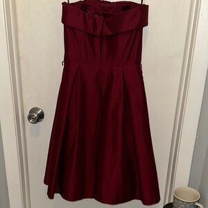 White House Black Market Rich Cranberry Red Strapless Dress Sz 00